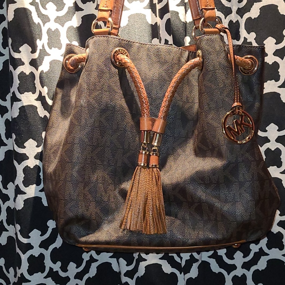 MK Shoulder bag